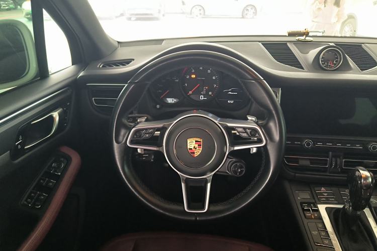 Used Porsche Macan 2021 Macan 2.0T Steering Wheel
