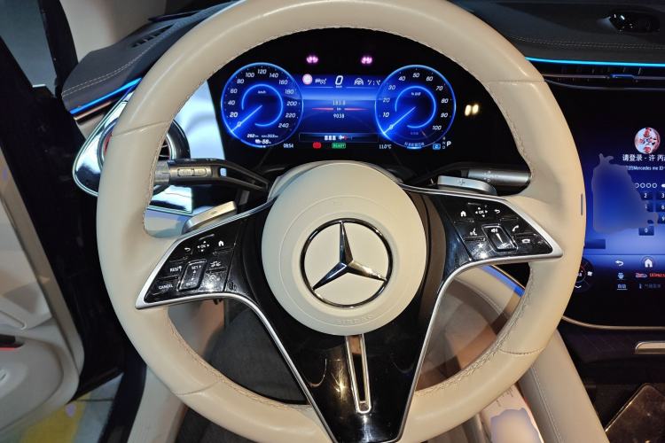 Used Mercedes-Benz EQS SUV 2023 450 4MATIC Pioneer Edition