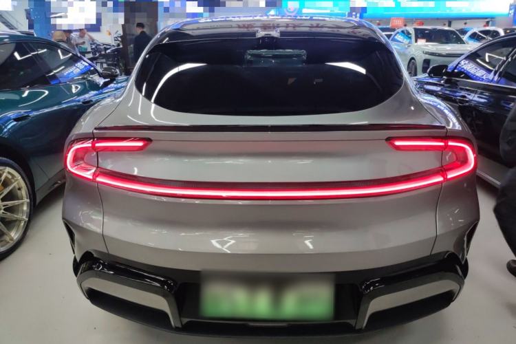 Used Xiaomi Auto YU7 2025 Ultra-Long Range High-Performance All-Wheel-Drive Max Edition Rear