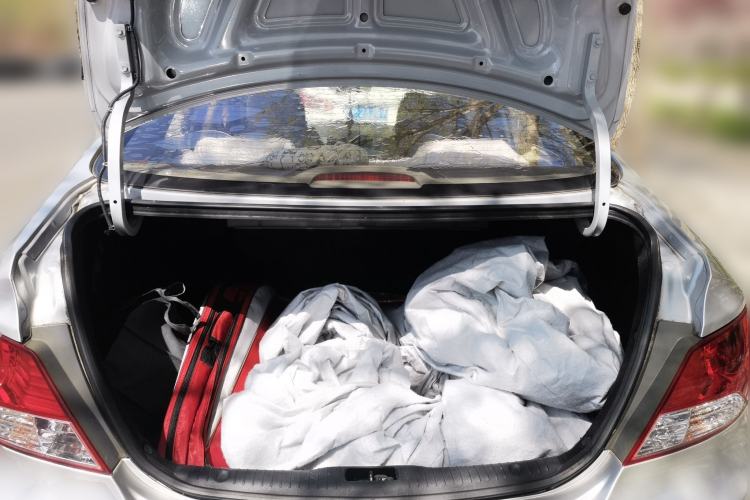 Used Hyundai Verna (older generation) 2010 Sedan 1.4L Automatic Fashionable GT Model Trunk