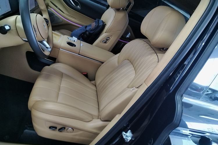 Used VOYAH Dream 2025 PHEV Four-Wheel-Drive Flagship Kunpeng Edition Left Front Seat