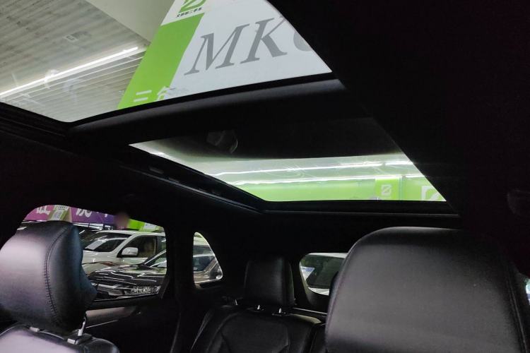 Used Lincoln MKC 2017 2.0T Two-Wheel Drive Deluxe Edition