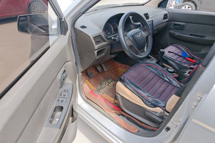 Used Wuling Hongguang 2014 1.2L S Standard Version China IV Standard
