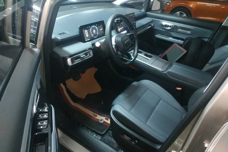 Used AION Y 2023 Plus 510 Smart Edition
