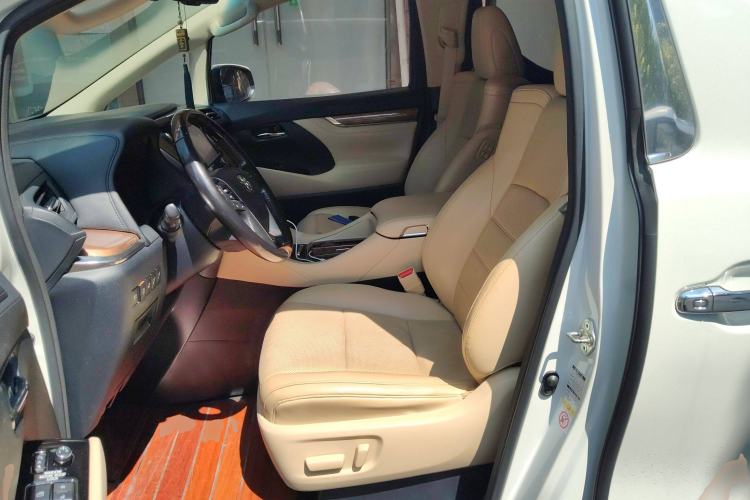 Used Toyota Alphard 2015 3.5L Prestige Edition
