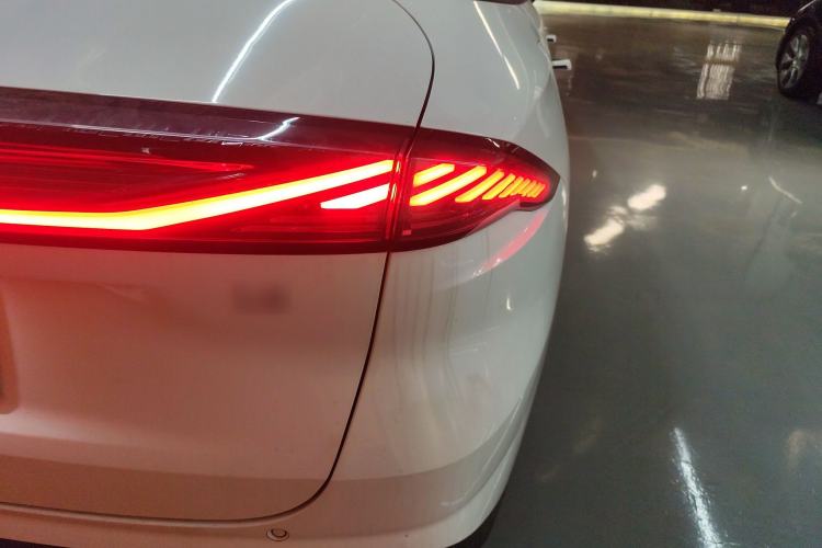 Used Geely Galaxy L6 2024 125km PLUS Dragon Edition Right Rear Taillight
