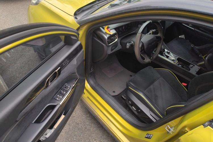 Used Lynk & Co 03 2020 03+ 2.0TD Automatic Performance Package Edition Driver Seat