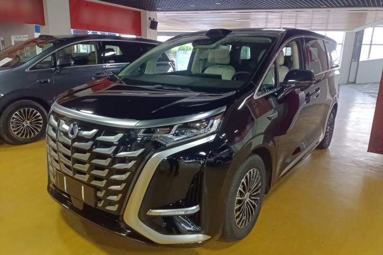 Used Denza D9 2025 DM-i Intelligent Drive 1020 Four-Wheel Drive Flagship Model