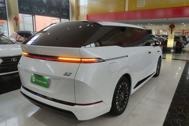Used XPeng X9 2026 Model—Range-Extended Version 1602 Ultra Rear Right 45 Deg