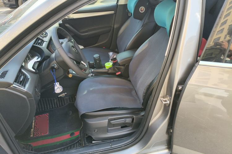 Used Skoda Octavia 2020 1.5L Automatic SmartDrive Comfort Edition Left Front Seat