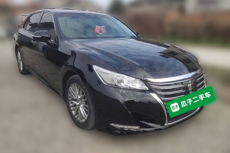 Used Toyota Crown 2017 2.0T Sport Edition Front Right 45 Deg