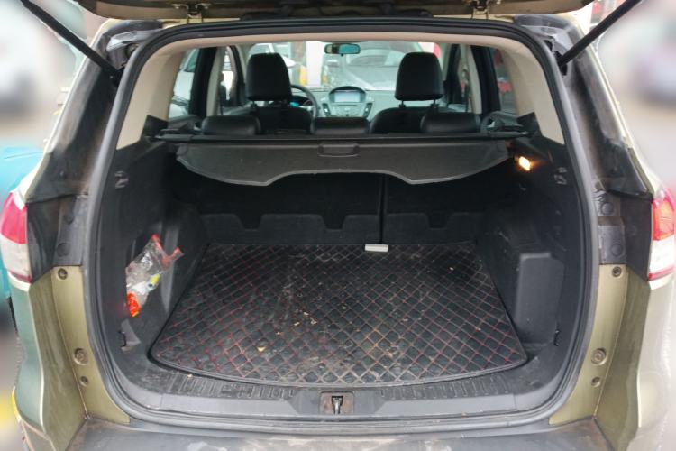 Used Ford Kuga 2013 1.6L GTDi Two-Wheel-Drive Comfort Model Trunk