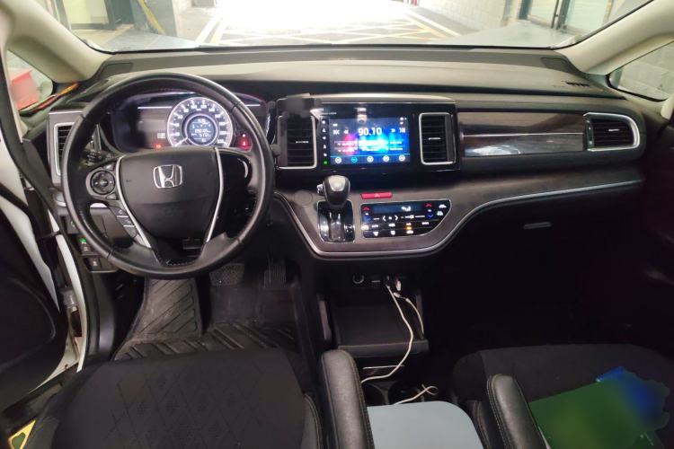 Used Honda Elysion 2016 2.4L Classic Edition Center Console