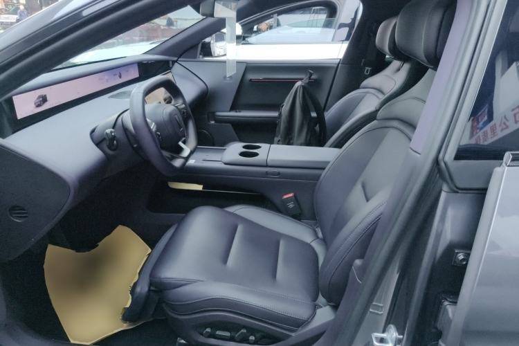 Used Avatr 06 2025 Ultra Pure Electric Edition Left Front Seat