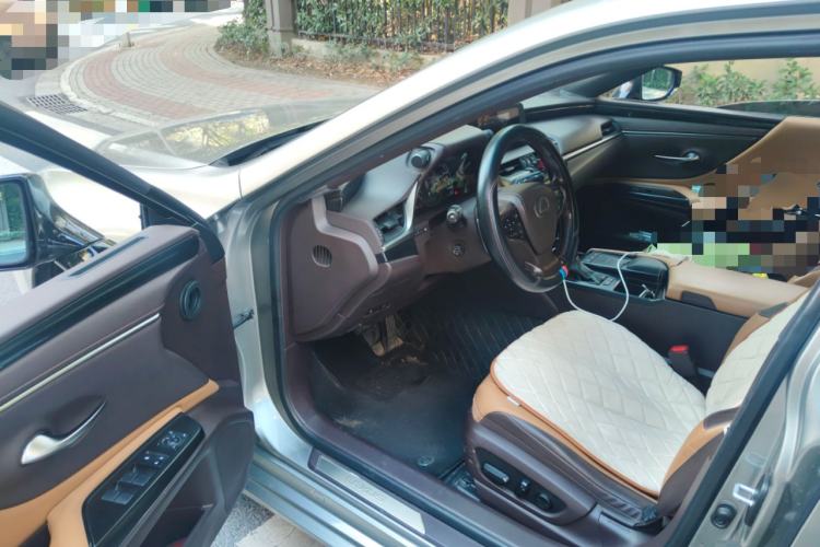 Used Lexus ES 2020 200 Excellence Edition