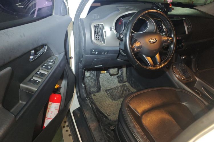 Used Kia Sportage R 2015 2.0L Automatic Two-Wheel Drive DLX Model Driver Seat