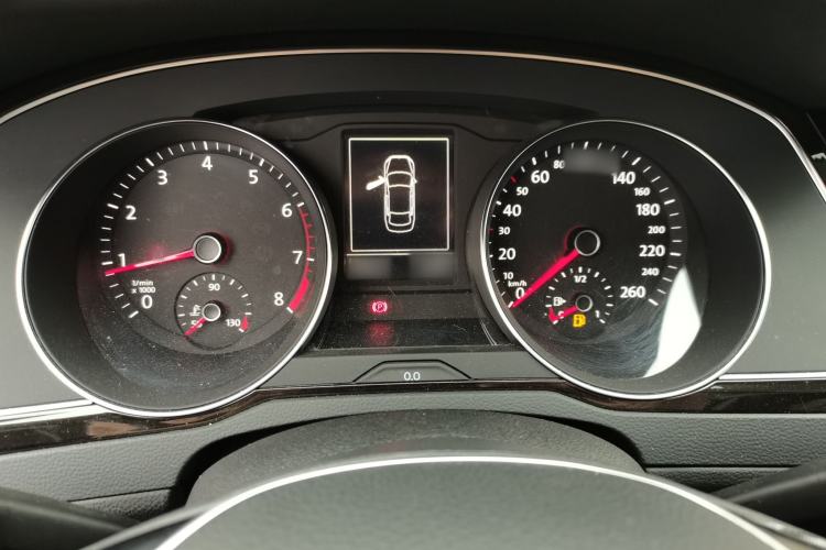 Used Volkswagen Magotan 2017 330TSI DSG Leading Model
