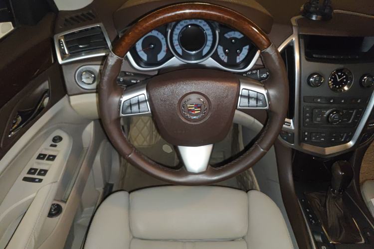 Used Cadillac SRX 2010 3.0L Flagship Edition
