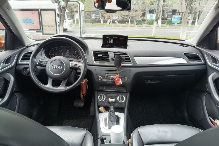 Used Audi Q3 2015 35 TFSI Comfort Model
