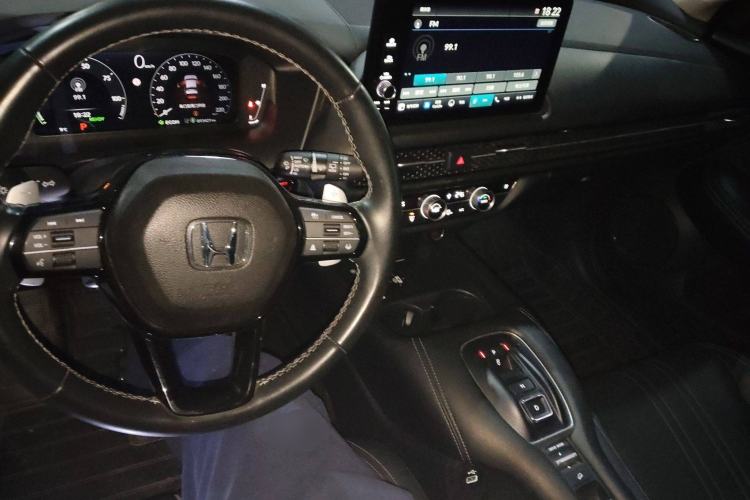 Used Honda ZR-V 2023 2.0L eHEV Sharp - Deluxe Edition
