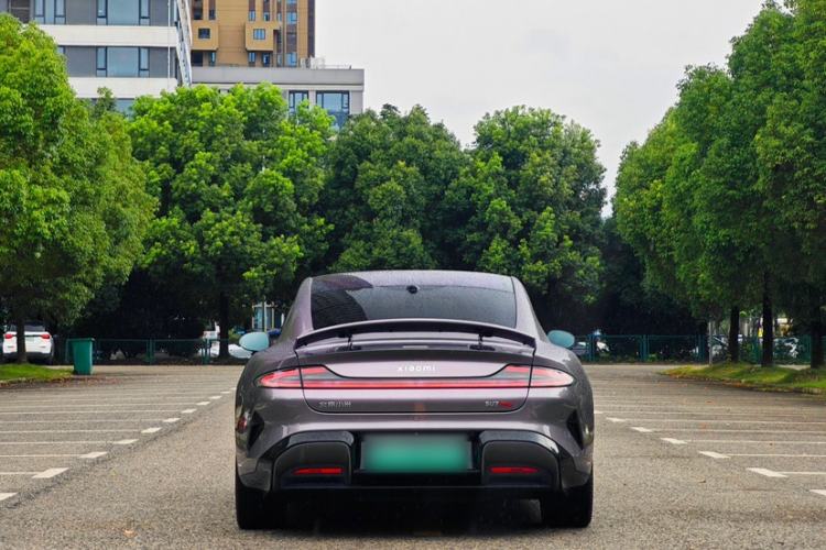 Used Xiaomi Auto SU7 2024 Four-Wheel Drive Ultra-Long Range Advanced Intelligent Driving Max Edition