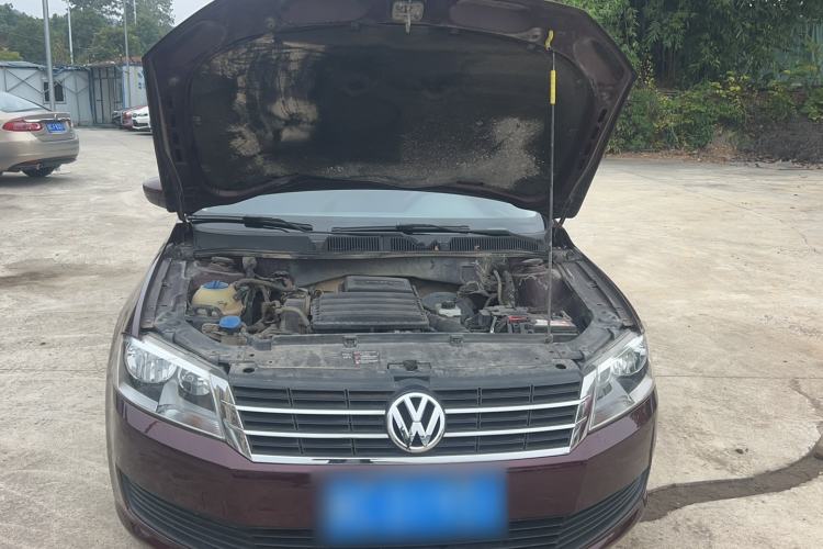 Used Volkswagen Lavida 2013 Revised Classic 1.6L Automatic Fashion Edition