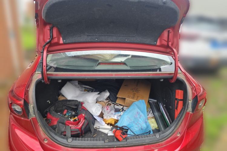 Used Mazda 3 Axela 2017 Sedan 1.5L Automatic Luxury Model Emission Standard China V