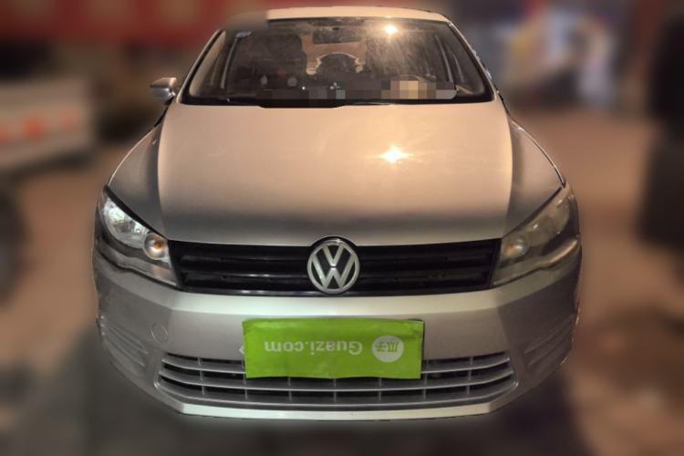 Used Volkswagen Jetta 2015 Value Edition 1.6L Manual Fashionable Style Front