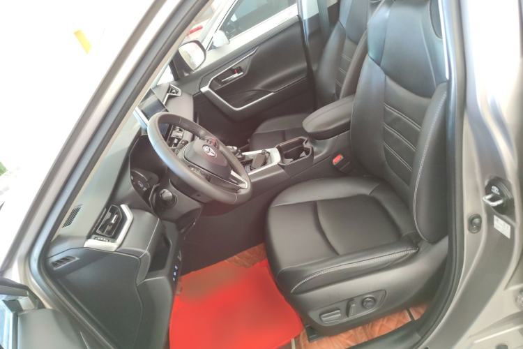 Used Toyota RAV4 2021 2.0L CVT Two-Wheel Drive Fashion PLUS Edition
