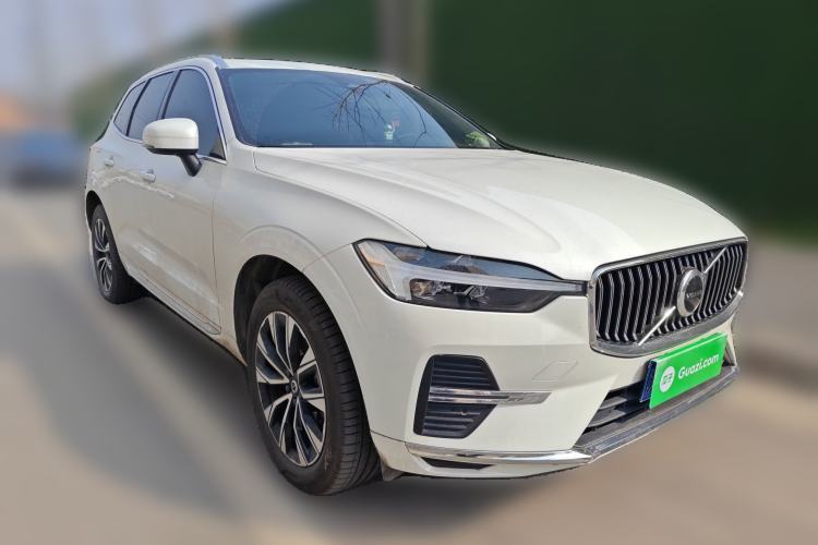 Used Volvo XC60 2023 B5 4x4 Smart Luxury Edition