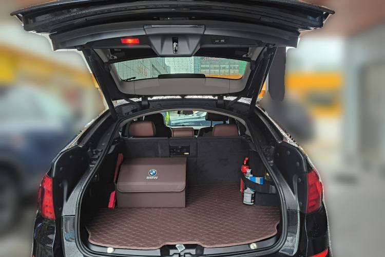 Used BMW 5 Series GT 2013 535i Leading Model Trunk