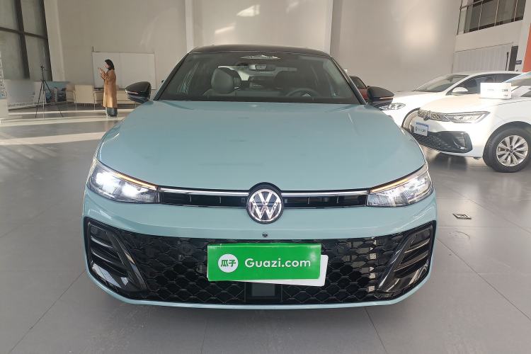 Used Volkswagen Passat 2025 Pro 380TSI Starry Dragon Luxury Edition