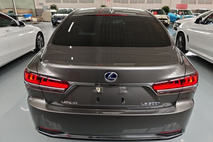 Used Lexus LS 2020 500h Excellence Edition China VI standard