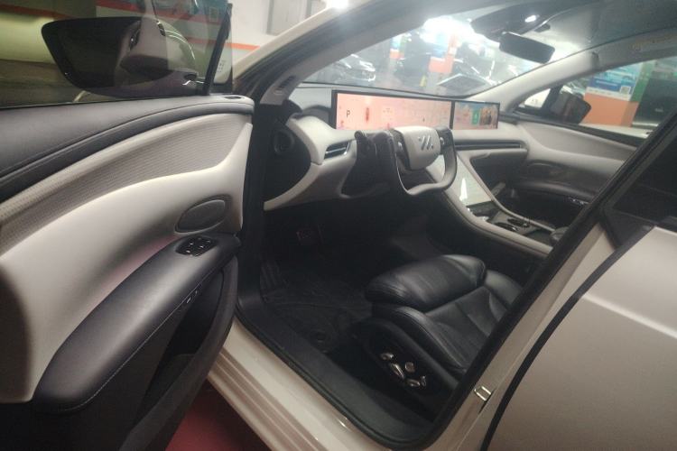 Used IM LS7 2023 90 kWh Elite Rear-Drive Version Driver Seat