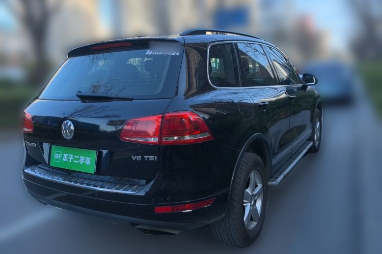 Used Volkswagen Touareg 2011 3.0 TSI Comfort Version Rear Right 45 Deg
