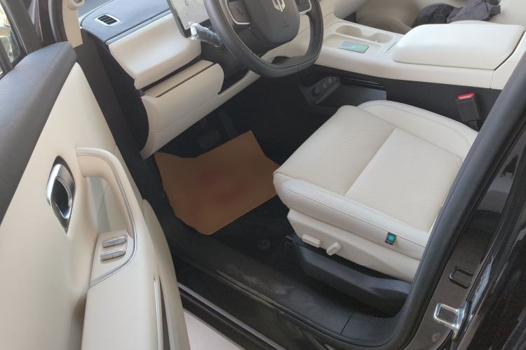 Used Leapmotor C16 2024 Pure Electric 520 Deluxe Edition