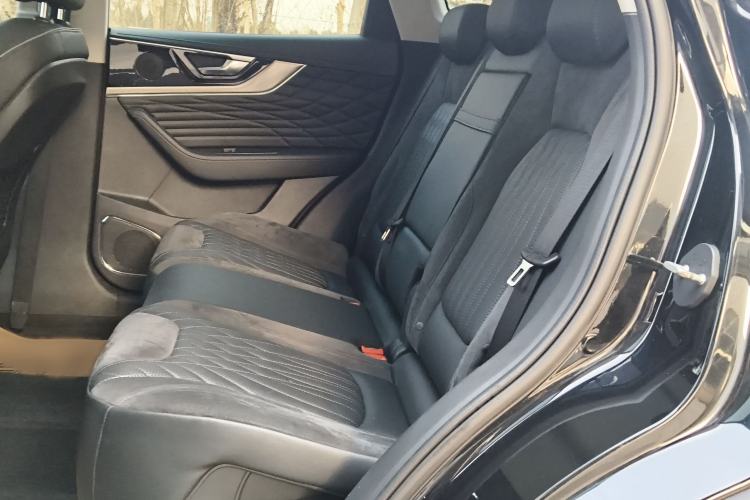 Used Hongqi HS5 2022 Revised Version 2.0T Smart Connect Flagship Edition