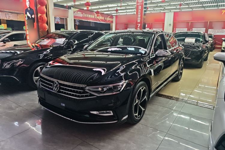 Used Volkswagen Magotan 2023 2 Million Units Limited Edition 330TSI DSG Leading Version