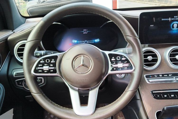 Used Mercedes-Benz GLC 2020 Facelift GLC 300 L 4MATIC Dynamic Edition
