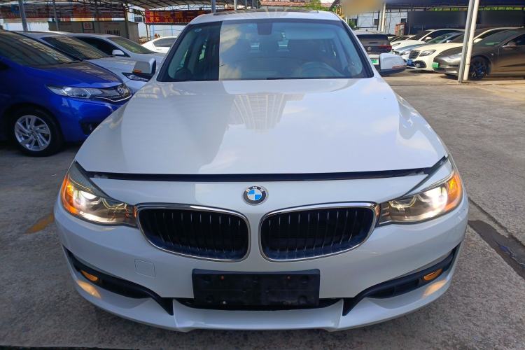 Used BMW 3 Series GT 2013 320i Leading Model
