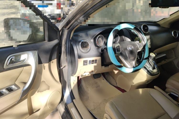 Used Haval H6 2012 2.4L Automatic Two-Wheel Drive Elite Version
