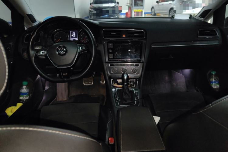 Used Volkswagen Golf 2018 230TSI Automatic Luxury Version