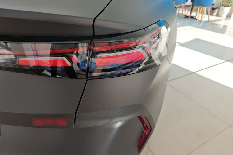 Used Volkswagen Lamando 2026 Lavida L GTS 380TSI Lingfeng Millionth Anniversary Edition Right Rear Taillight