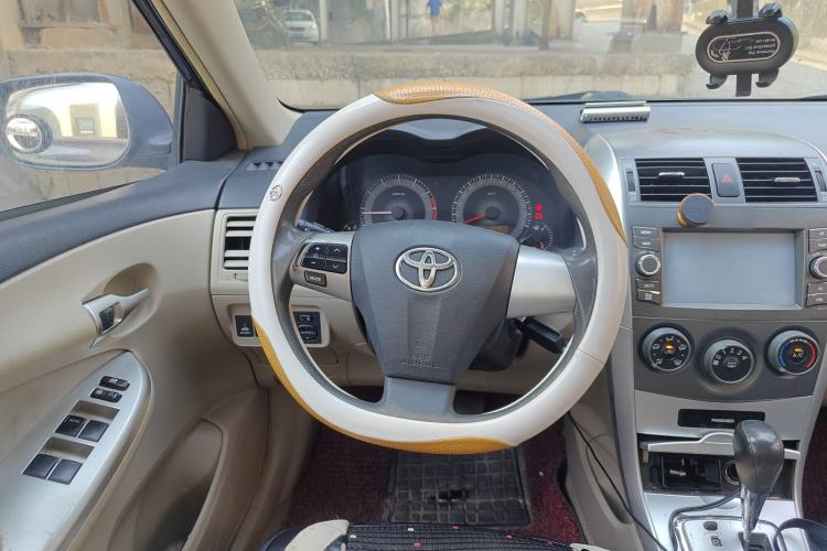 Used Toyota Corolla 2013 Special Edition 1.6L Automatic Cool GL Model Steering Wheel