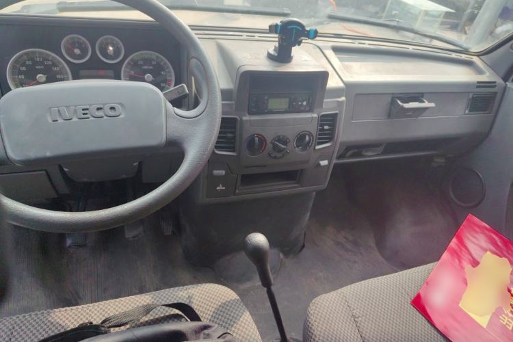 Used Iveco Daily 2014 2.8T-V40 NJ5044XXY3A43S4