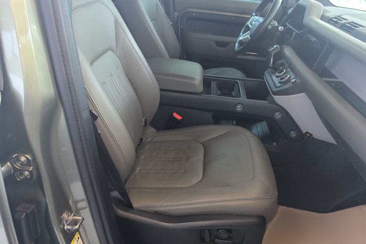 Used Land Rover Defender 2020 110 P400 HSE Right Front Seat