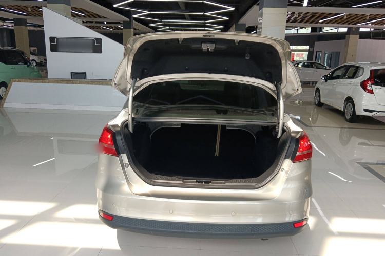 Used Ford Focus 2015 Sedan 1.6L Automatic Comfort Model