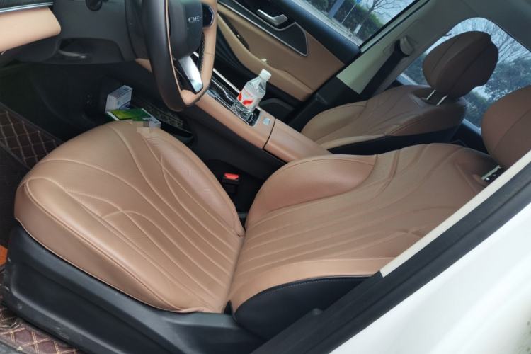 Used Chery Tiggo 8 L 2024 2.0T Two-Wheel Drive Standard Edition 5 Seats