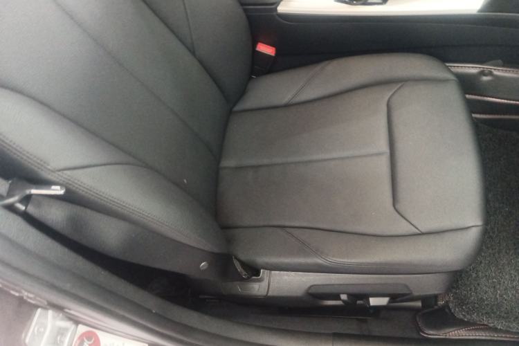 Used BMW 3 Series 2014 320Li Fashion Model
