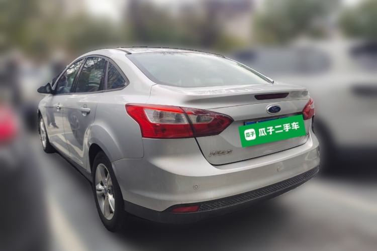 Used Ford Focus 2012 Sedan 1.6L Automatic Fashion Edition